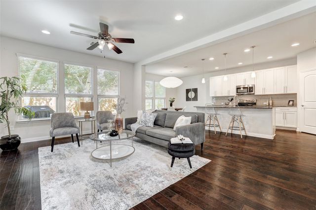 10600 Tramonto DR 9, Austin, TX 78748