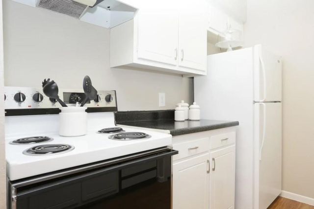2338 West 18th Street 010, Houston, TX 77008