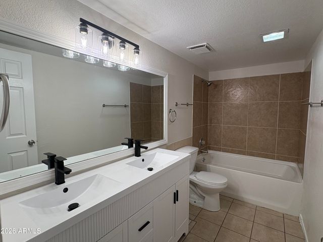 522 N 4TH Street A, Avondale, AZ 85323