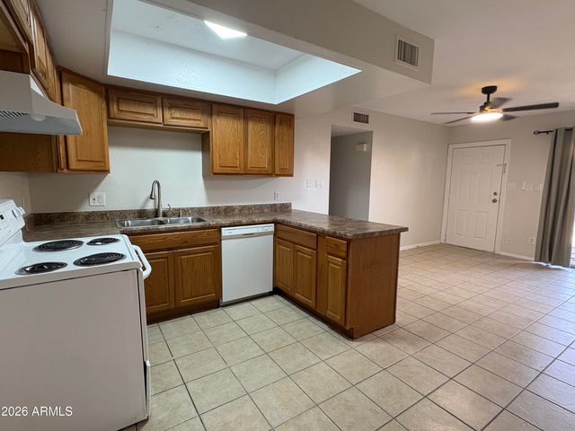 522 N 4TH Street A, Avondale, AZ 85323
