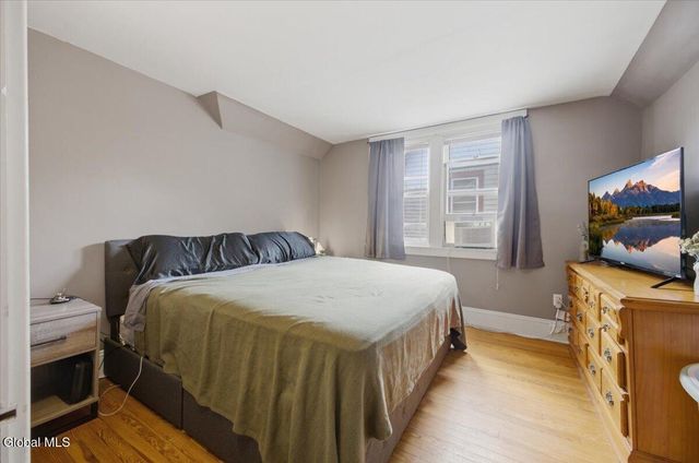 1155 Sumner Avenue, Schenectady, NY 12309