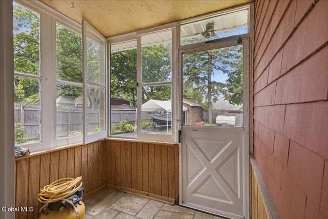1155 Sumner Avenue, Schenectady, NY 12309