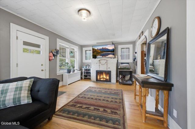 1155 Sumner Avenue, Schenectady, NY 12309