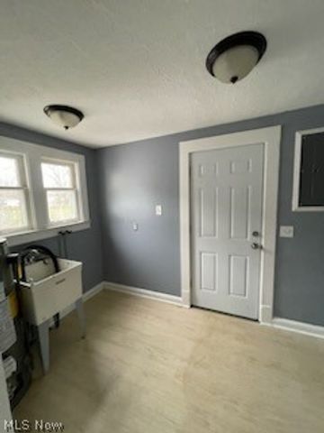 12201 Erwin Avenue, Cleveland, OH 44135