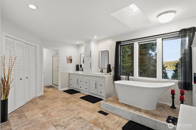 620 122nd Street Ct NW, Gig Harbor, WA 98332