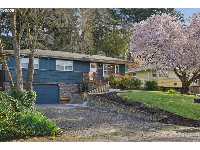 5383 Se MALDEN Dr, Portland, OR 97206