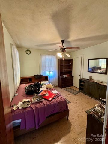 4073 Lee Cline Road, Conover, NC 28613