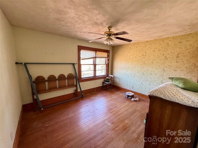 4073 Lee Cline Road, Conover, NC 28613