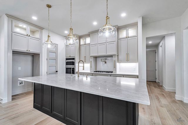 2319 S County Rd 1059, Midland, TX 79706