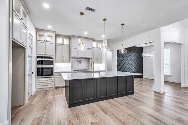 2319 S County Rd 1059, Midland, TX 79706