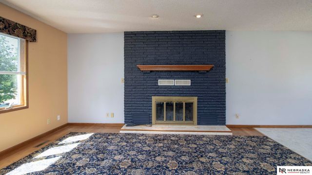 21901 Teselle Court, Hickman, NE 68372