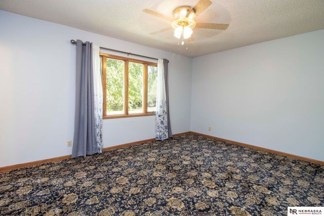 21901 Teselle Court, Hickman, NE 68372