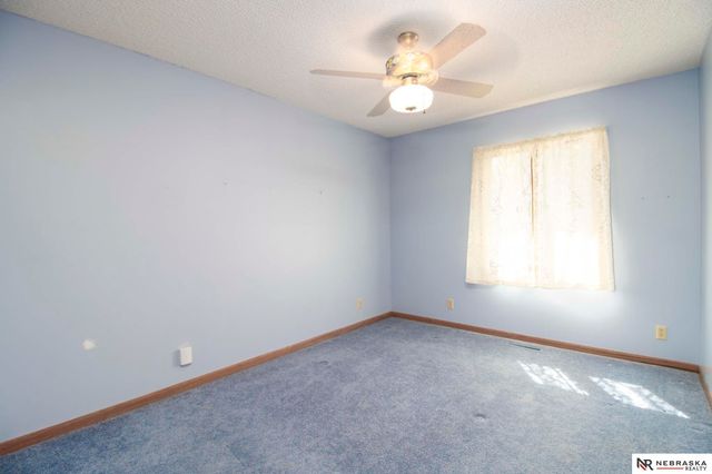 21901 Teselle Court, Hickman, NE 68372