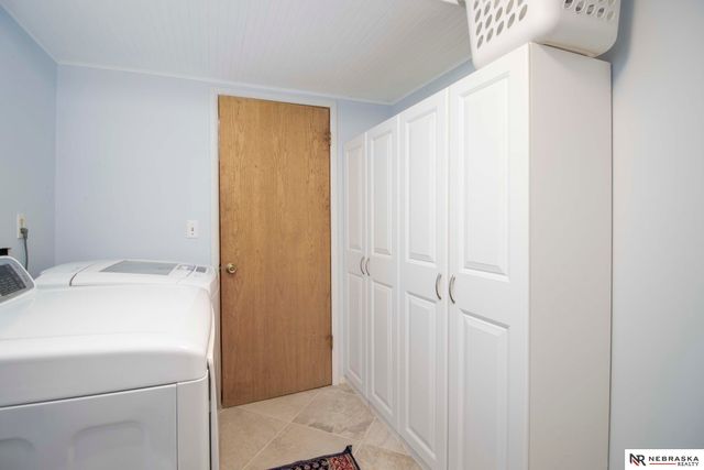 21901 Teselle Court, Hickman, NE 68372