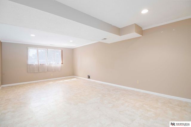 21901 Teselle Court, Hickman, NE 68372