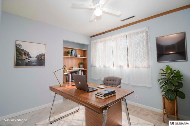 21901 Teselle Court, Hickman, NE 68372