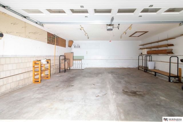 21901 Teselle Court, Hickman, NE 68372