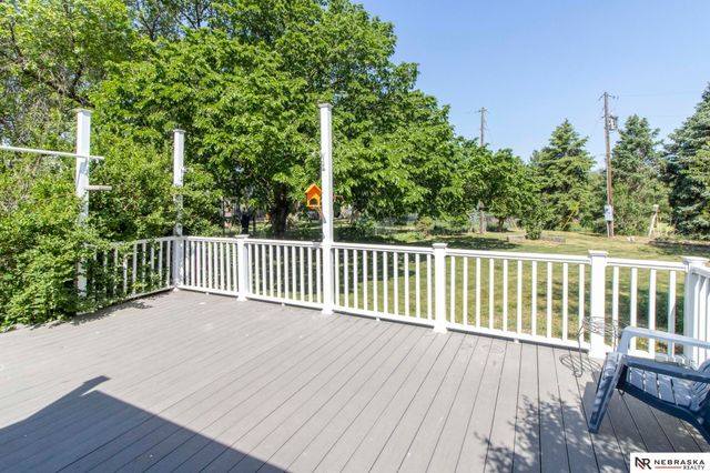 21901 Teselle Court, Hickman, NE 68372