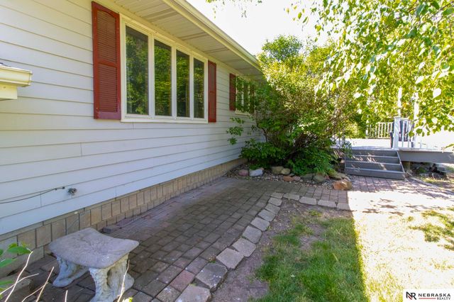 21901 Teselle Court, Hickman, NE 68372