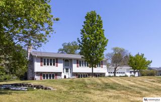 21901 Teselle Court, Hickman, NE 68372