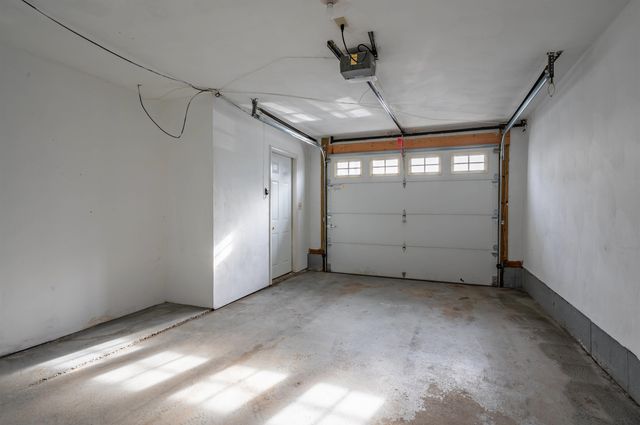 36 Profile Circle, Nashua, NH 03063