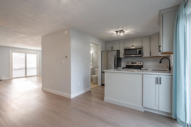 36 Profile Circle, Nashua, NH 03063