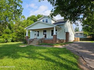 402 Church St, New Tazewell, TN 37825