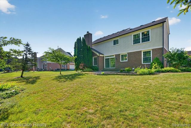 47144 Woodlong Drive, Canton, MI 48187