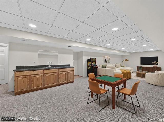 47144 Woodlong Drive, Canton, MI 48187