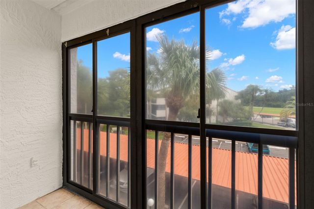 2593 COUNTRYSIDE BOULEVARD 7304, Clearwater, FL 33761