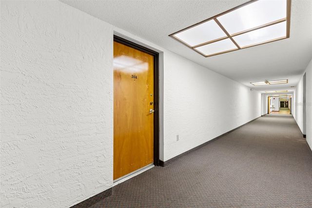 2593 COUNTRYSIDE BOULEVARD 7304, Clearwater, FL 33761