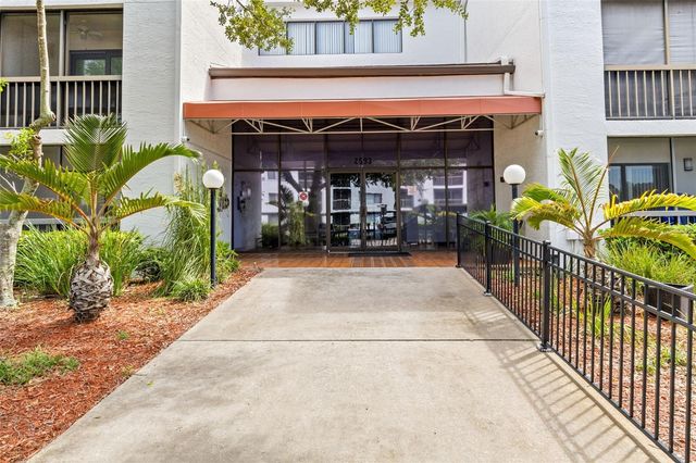2593 COUNTRYSIDE BOULEVARD 7304, Clearwater, FL 33761