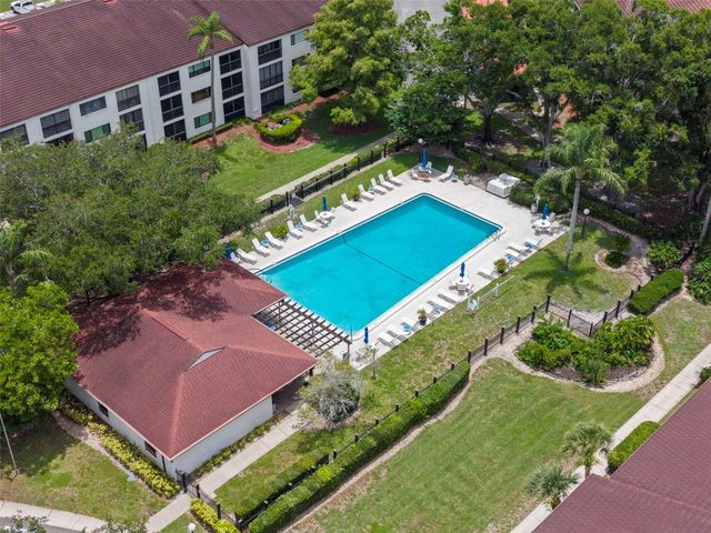 2593 COUNTRYSIDE BOULEVARD 7304, Clearwater, FL 33761