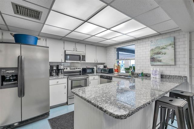 2593 COUNTRYSIDE BOULEVARD 7304, Clearwater, FL 33761