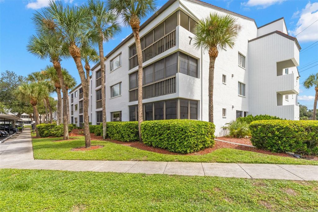 2593 COUNTRYSIDE BOULEVARD 7304, Clearwater, FL 33761