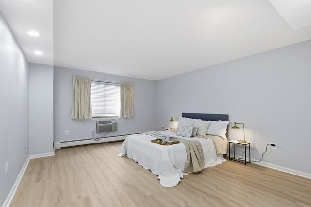 131 Coolidge Avenue 122, Watertown, MA 02472