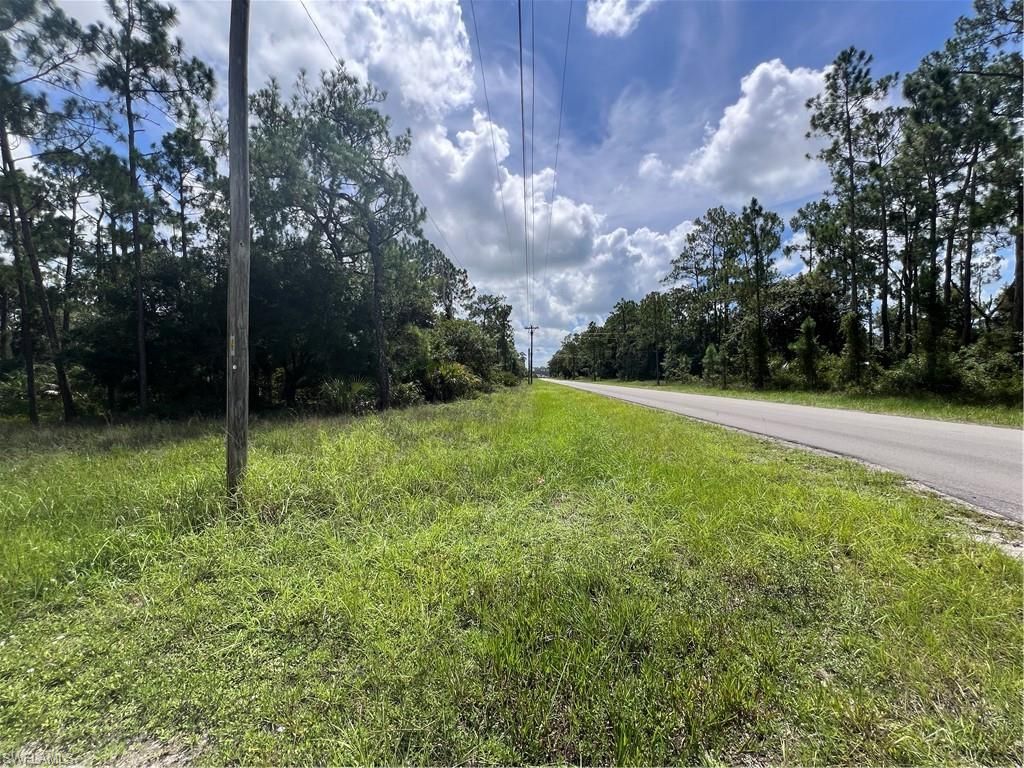 4301 E 10th ST, LEHIGH ACRES, FL 33972 — photo 4