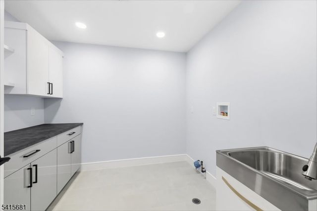 34 Zazzetti St, Waldwick Boro, NJ 07463