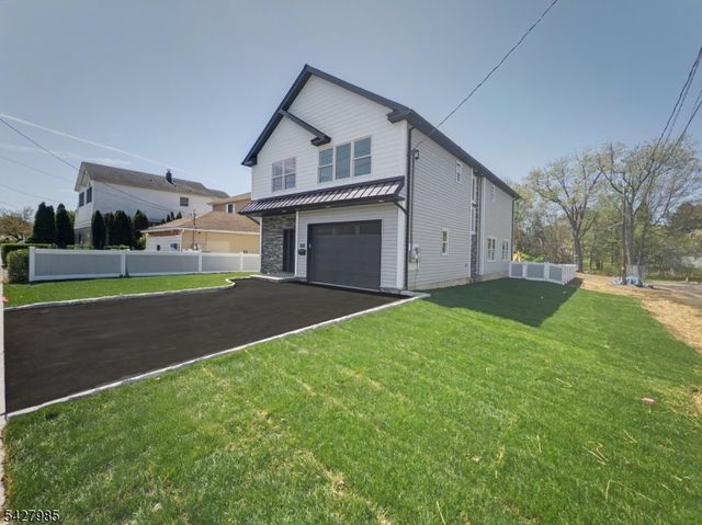 34 Zazzetti St, Waldwick Boro, NJ 07463