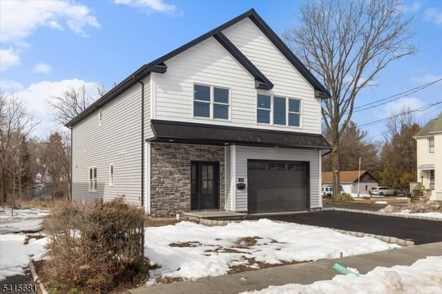 34 Zazzetti St, Waldwick Boro, NJ 07463