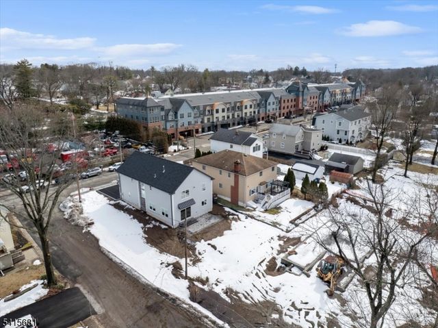 34 Zazzetti St, Waldwick Boro, NJ 07463