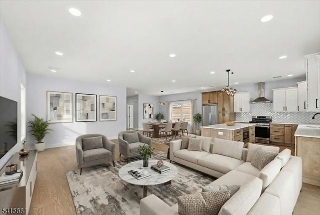 34 Zazzetti St, Waldwick Boro, NJ 07463