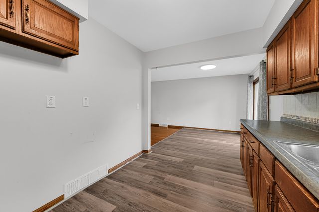 267 W 100 S, Valparaiso, IN 46385