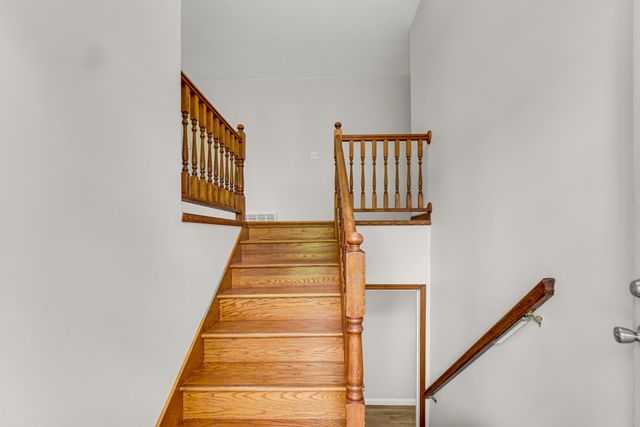 267 W 100 S, Valparaiso, IN 46385