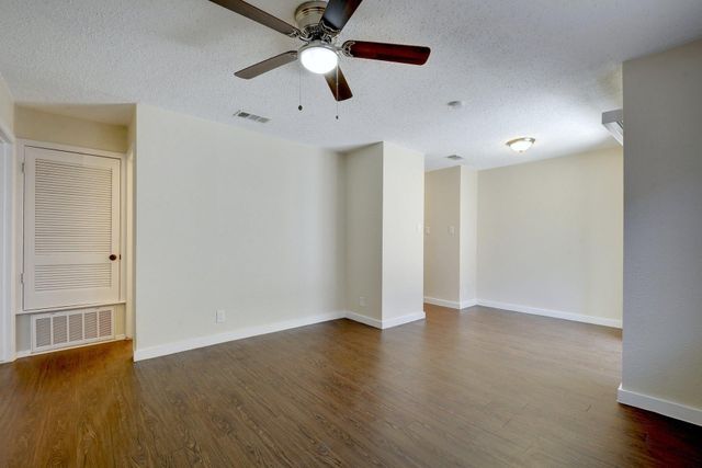 4802 W Wind TRL 103, Austin, TX 78745