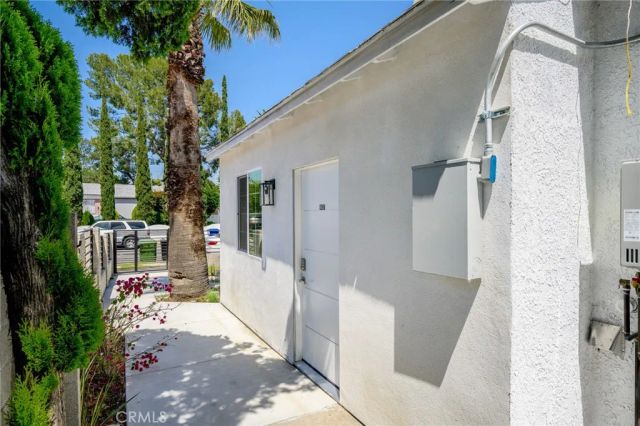 8435 Rincon Avenue, Sun Valley, CA 91352