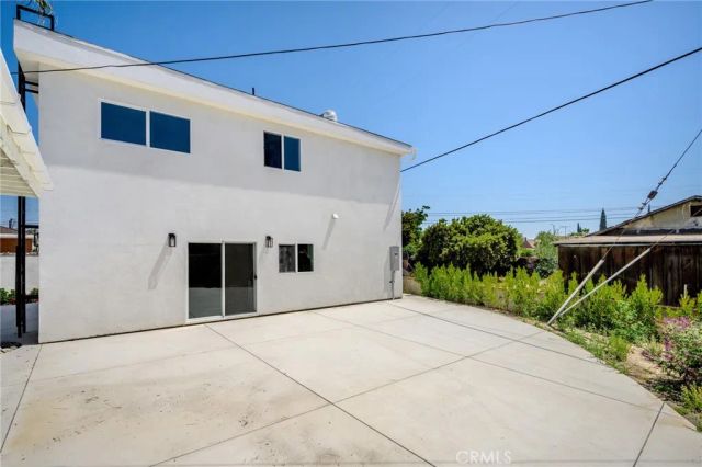8435 Rincon Avenue, Sun Valley, CA 91352