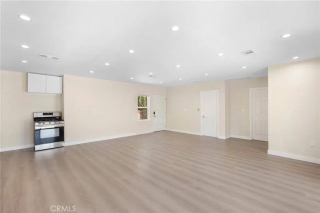 8435 Rincon Avenue, Sun Valley, CA 91352