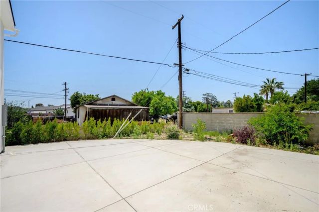 8435 Rincon Avenue, Sun Valley, CA 91352