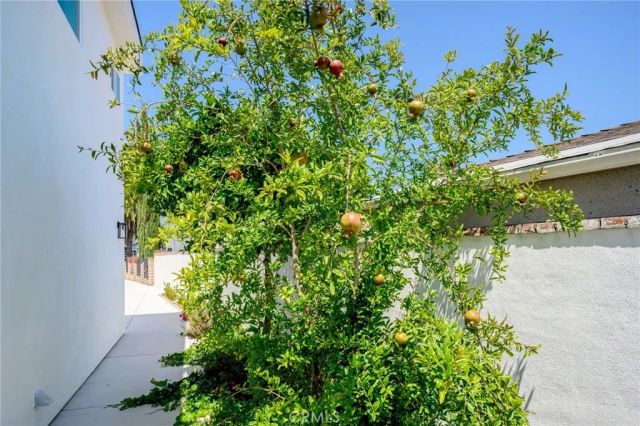 8435 Rincon Avenue, Sun Valley, CA 91352